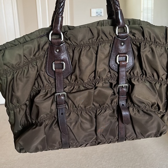 Prada Large Gaufre Tessuto Nylon Tote - Picture 3 of 17